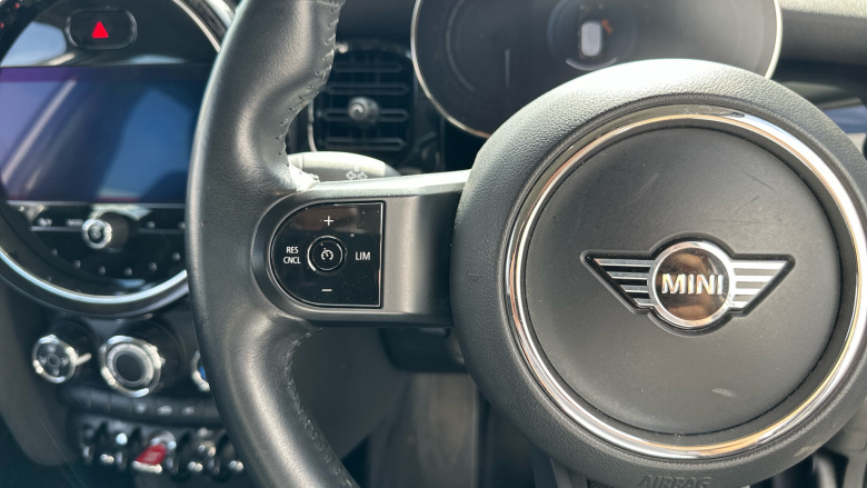 MINI Hatchback 2.0 Cooper S Classic 5dr Auto Petrol Hatchback